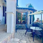 Villa H33